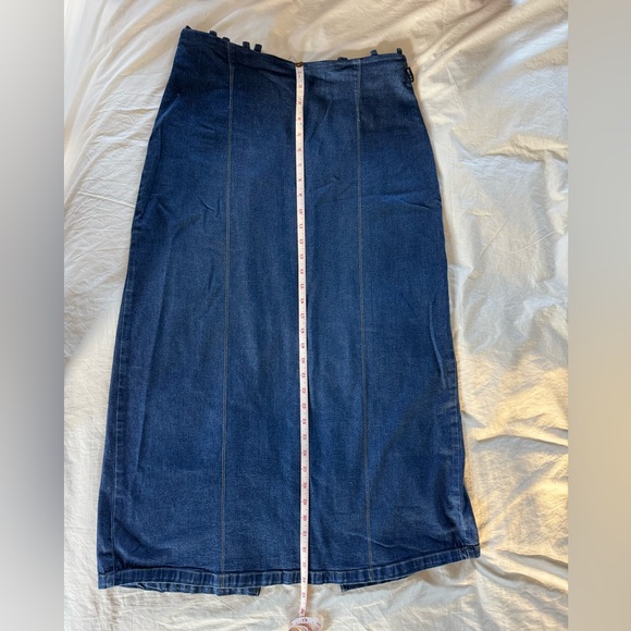 Vintage Y2K Denim Maxi Skirt with Back Slit - Picture 4 of 6